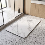 Water beading on the quick dry bath mat surface